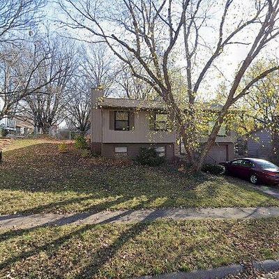 2214 Bancroft Dr, Iowa City, IA 52240