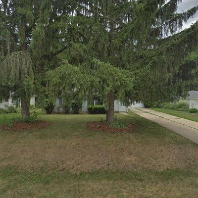 2217 Briggs St, Waterford, MI 48329