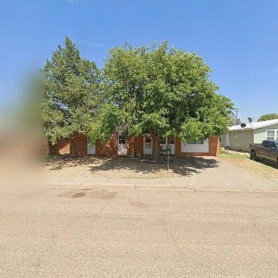 1721 S Abilene Ave, Portales, NM 88130