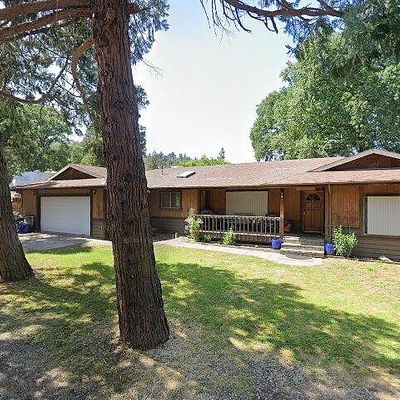 190 Whitmore Ln, Ukiah, CA 95482