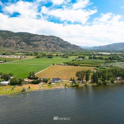 26 S Lake Loop Rd, Oroville, WA 98844