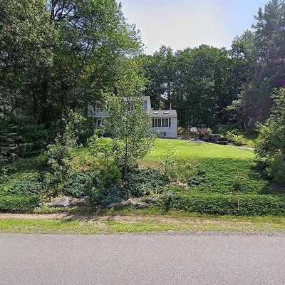 34 Forest St, Londonderry, NH 03053