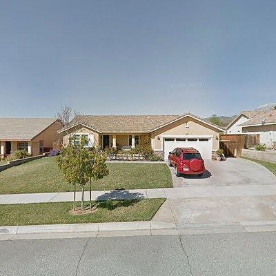 35652 Oak Creek Dr, Yucaipa, CA 92399