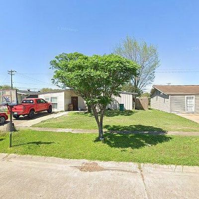 3703 Crawford Dr, Pasadena, TX 77503