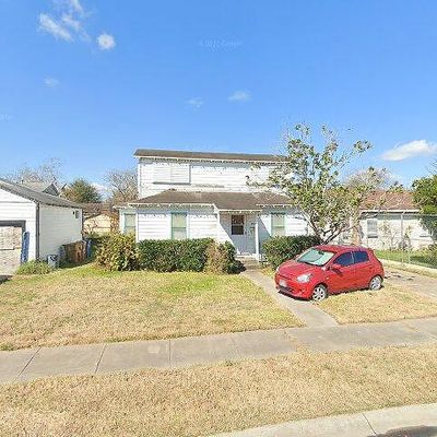 3713 Reynosa St, Corpus Christi, TX 78416