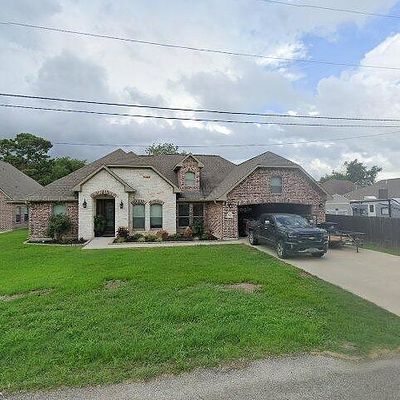 3721 Joplin Ave, Groves, TX 77619