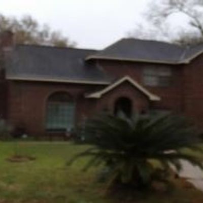 3837 Hansen Dr, Dickinson, TX 77539