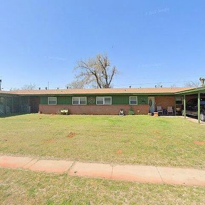 303 Frontier Way, Foss, OK 73647