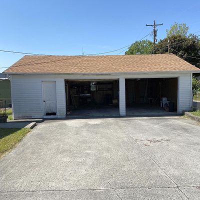 312 E 2 Nd Ave, Oneida, TN 37841