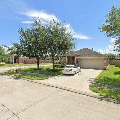 3311 Oil Baron Ln, Manvel, TX 77578