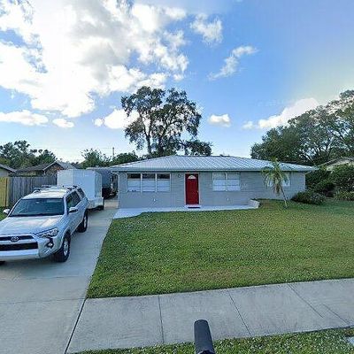 4555 Beacon Dr, Sarasota, FL 34232