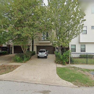 4604 Feagan St, Houston, TX 77007