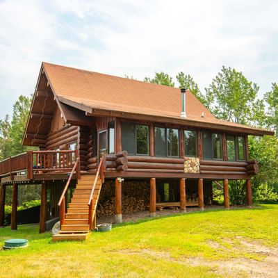 401 Pike Lake Rd, Grand Marais, MN 55604