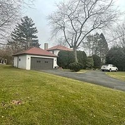 41 Del Rey Dr, Mount Vernon, NY 10552