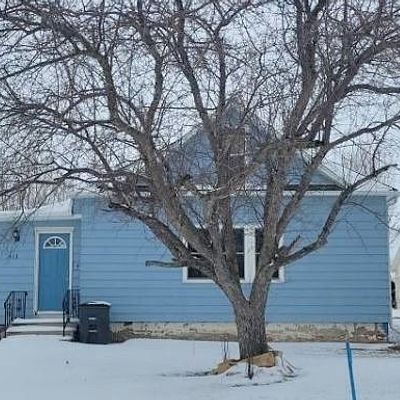 413 Main St N, Berthold, ND 58718