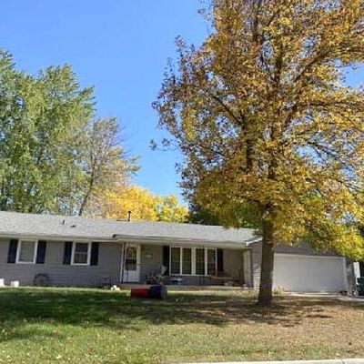 420 S Park Ln, Le Sueur, MN 56058