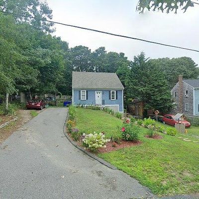 6 Flintlock Ln, Sagamore Beach, MA 02562