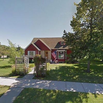 605 Ash St S, Sauk Centre, MN 56378