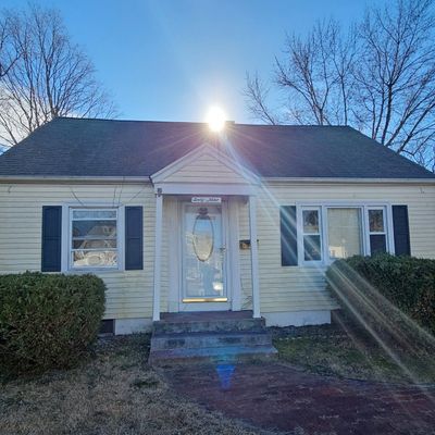 69 Notre Dame St, Springfield, MA 01104