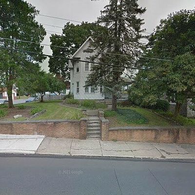 529 Market St, Bangor, PA 18013