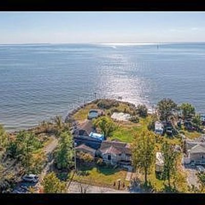 5738 Beach Rd, Rock Hall, MD 21661