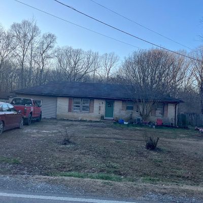 8401 Bakerville Rd, Waverly, TN 37185