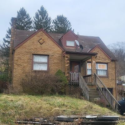 9 Liberty Ave, Burgettstown, PA 15021