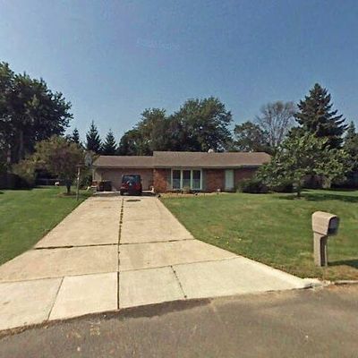 7323 Edinburgh Dr, Lambertville, MI 48144