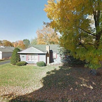 7744 Bridge Rd, Waterford, MI 48329