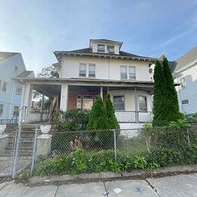 78 Bloomfield St, Dorchester Center, MA 02124