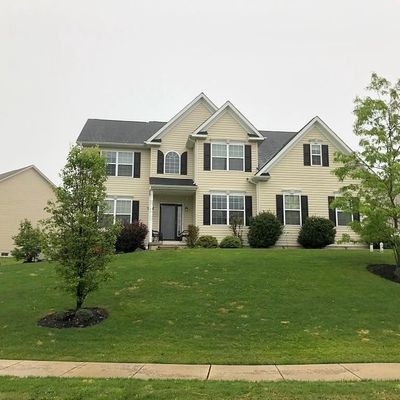 110 Lawrence Dr, Gilbertsville, PA 19525