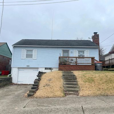 1613 16 Th Ave, Beaver Falls, PA 15010