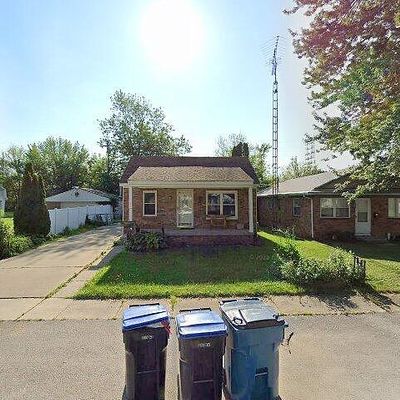 1645 Landis Ave, Oregon, OH 43616