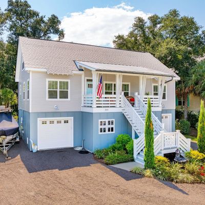 215 W Indian Ave, Folly Beach, SC 29439