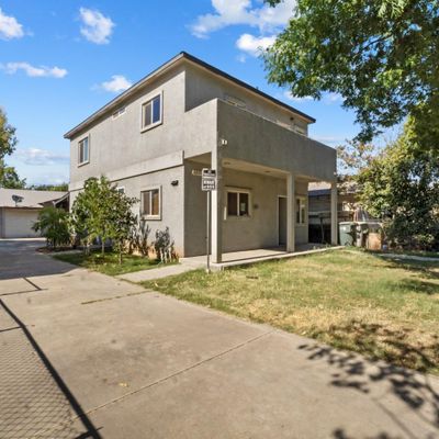 2219 E Tyler Ave, Fresno, CA 93701