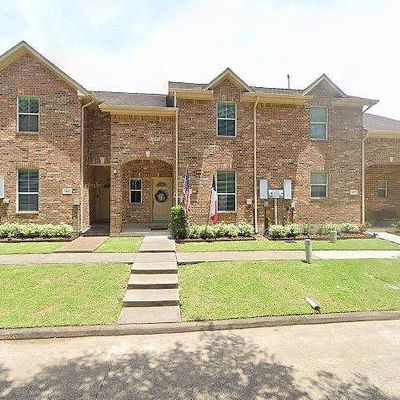 415 S Magnolia St, Alvin, TX 77511