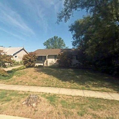 4245 Knickerbocker Rd, Sheffield Lake, OH 44054