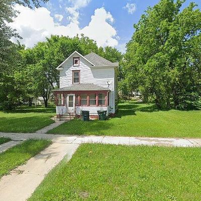 433 Oneida St, Waterloo, IA 50703