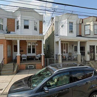 4472 E Thompson St, Philadelphia, PA 19137