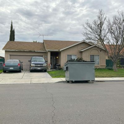 481 Birchwood Ave, Los Banos, CA 93635