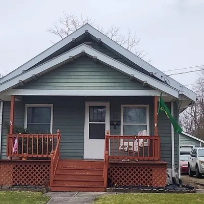 65 S Cedar St, Geneva, OH 44041