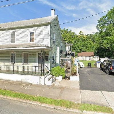 606 Main St, Freemansburg, PA 18017