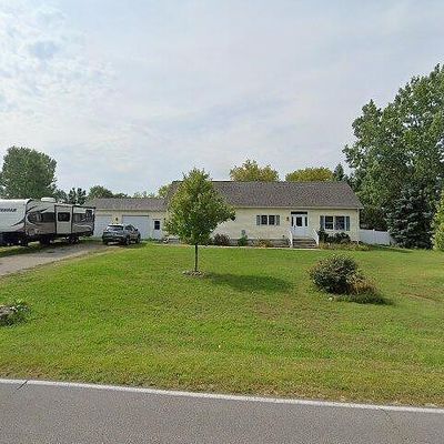 841 N Weaver Ave, Fremont, MI 49412