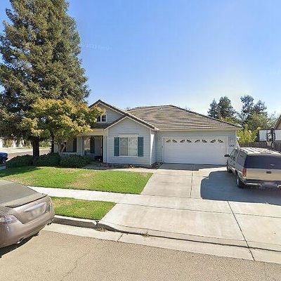 1165 Chardonnay Ct, Tulare, CA 93274