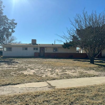 1205 E Yeso Dr, Hobbs, NM 88240