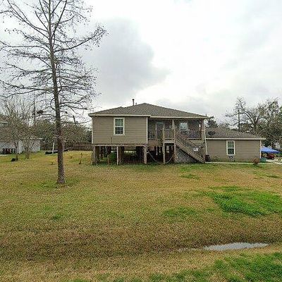 123 Oakdale St, La Porte, TX 77571