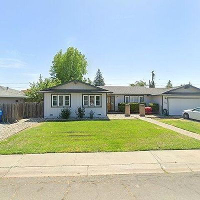 1440 Peach Tree Ln, Yuba City, CA 95993