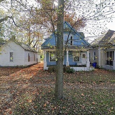 1529 E Main St, Decatur, IL 62521