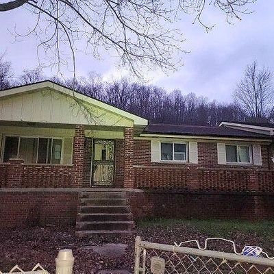 153 Lower Rock Creek Rd, Rock Creek, WV 25174