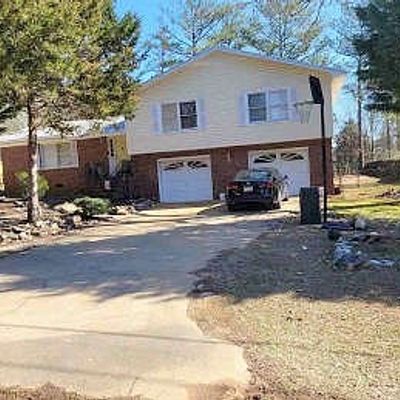 1305 Cape Rd, Anniston, AL 36207